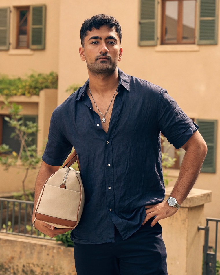 A clear relaxed weekend photo prepared for a men's Tinder profile